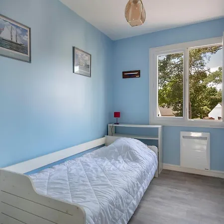 A 100 Metres De La Belle Maison Pour 9 Holiday home Mesquer