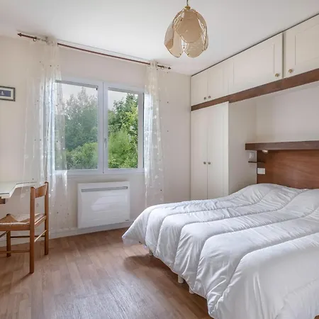 A 100 Metres De La Belle Maison Pour 9 Holiday home Mesquer