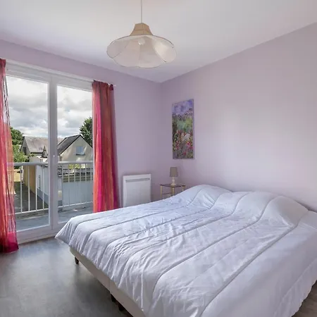 A 100 Metres De La Belle Maison Pour 9