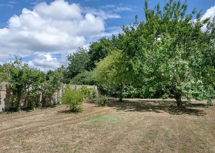 A 100 Metres De La Belle Maison Pour 9 펜션