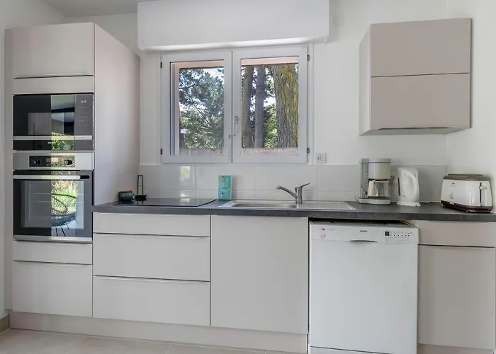 A 100 Metres De La Belle Maison Pour 9 펜션 Mesquer