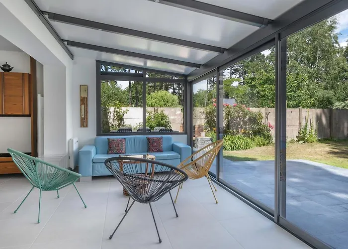 A 100 Metres De La Belle Maison Pour 9 펜션